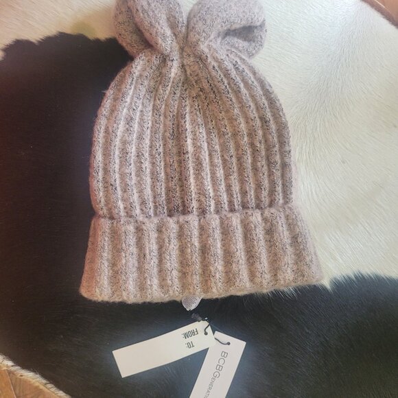 NWT BCBGeneration Bunny Ears Beanie in Rose Smoke - Picture 6 of 8